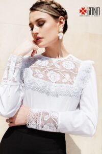 Camașa  romantica albă cu dantela tradiționala de bumbac