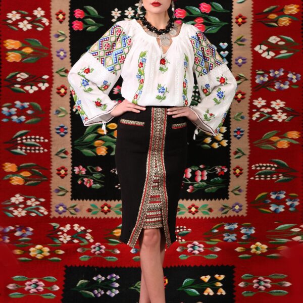Ie Traditionala Romaneasca Maneca Lunga Motivul Geometric Floral - IIANA