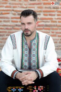Camasa Barbateasca Romaneasca de Hora