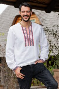 Camasa Junelui Barbateasca Traditionala