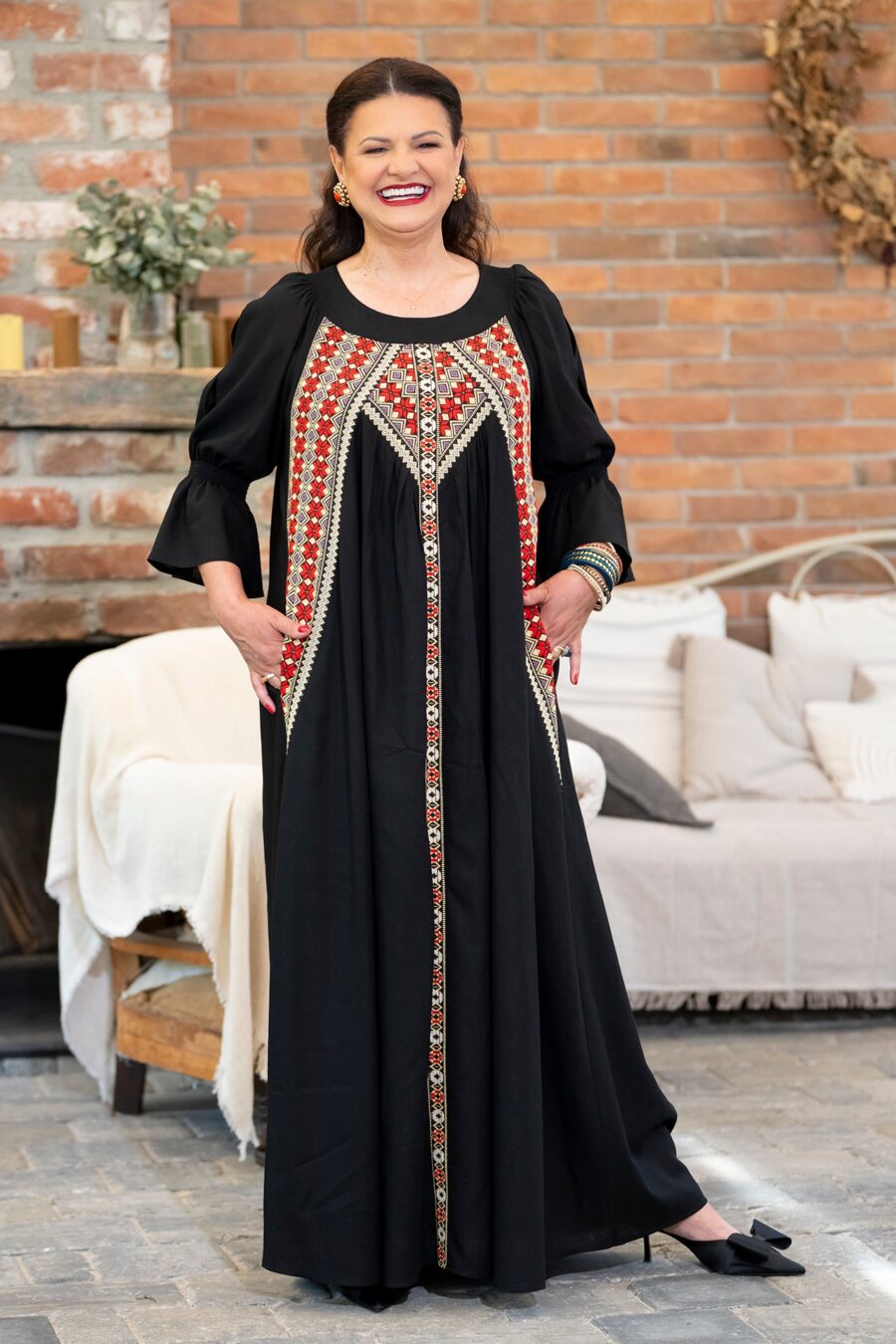Rochia lungă neagră din in și jacquard țesut Agapia - IIANA