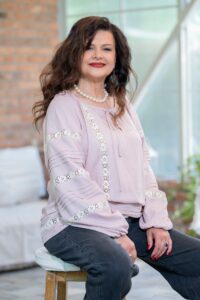 Ie roz pudră din in cu dantelă românească tradițională crem din bumbac