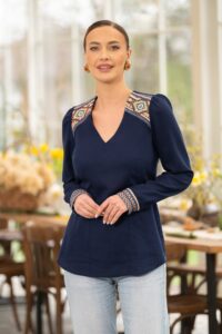 Cămașa din in bleumarin și jacquard etnic țesut