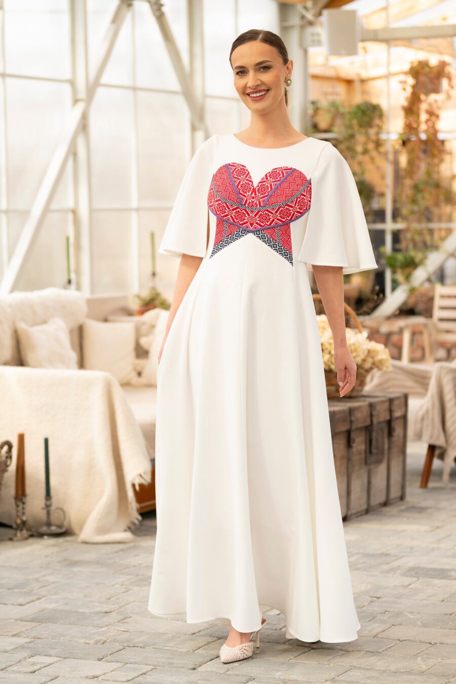 Rochie lungă albă cu corset tradițional din jacquard țesut roșu - IIANA