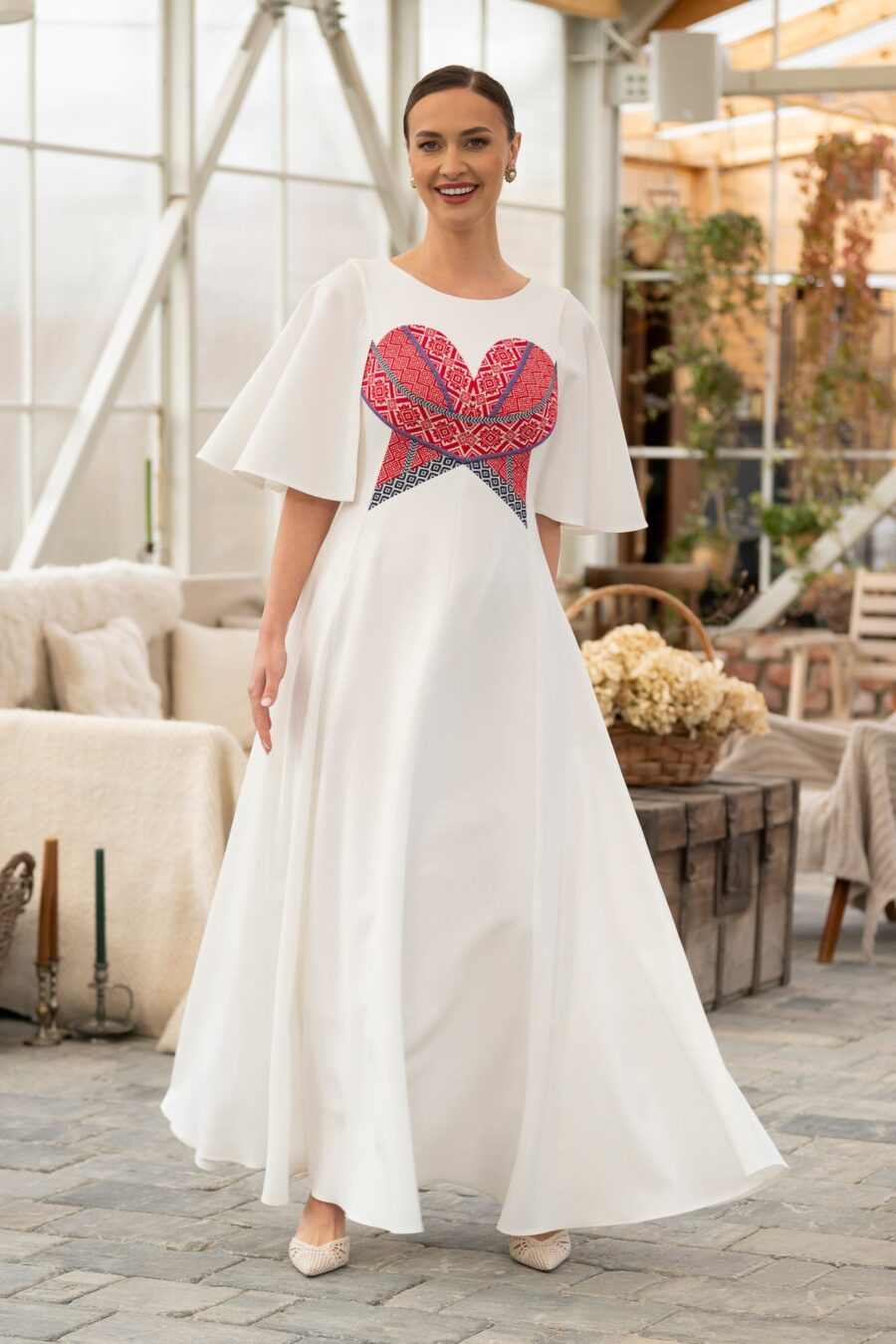Rochie lungă albă cu corset tradițional din jacquard țesut roșu - IIANA