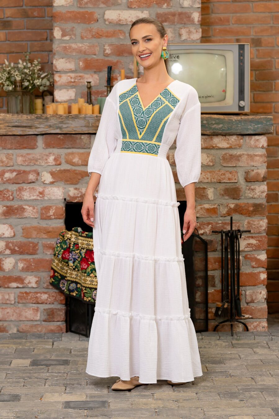 Rochia albă din pânză topită cu jacquard țesut Viviana - IIANA