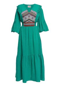 Rochia de horă din pânză topită verde cu jacquard etnic țesut