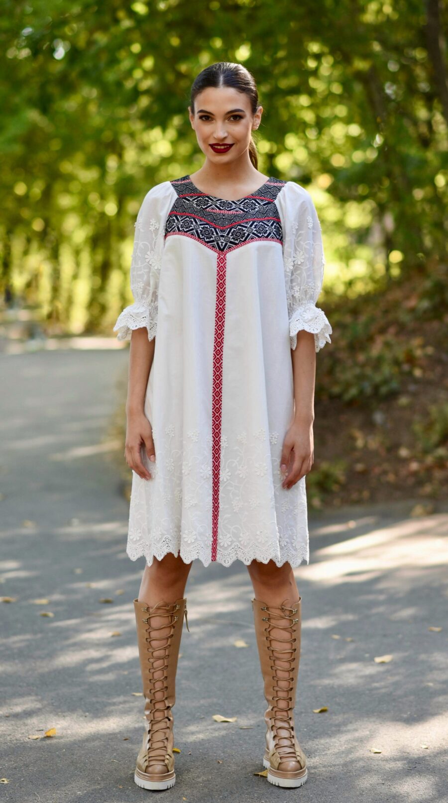 Rochia Matilda cu broderie tridimensională - IIANA