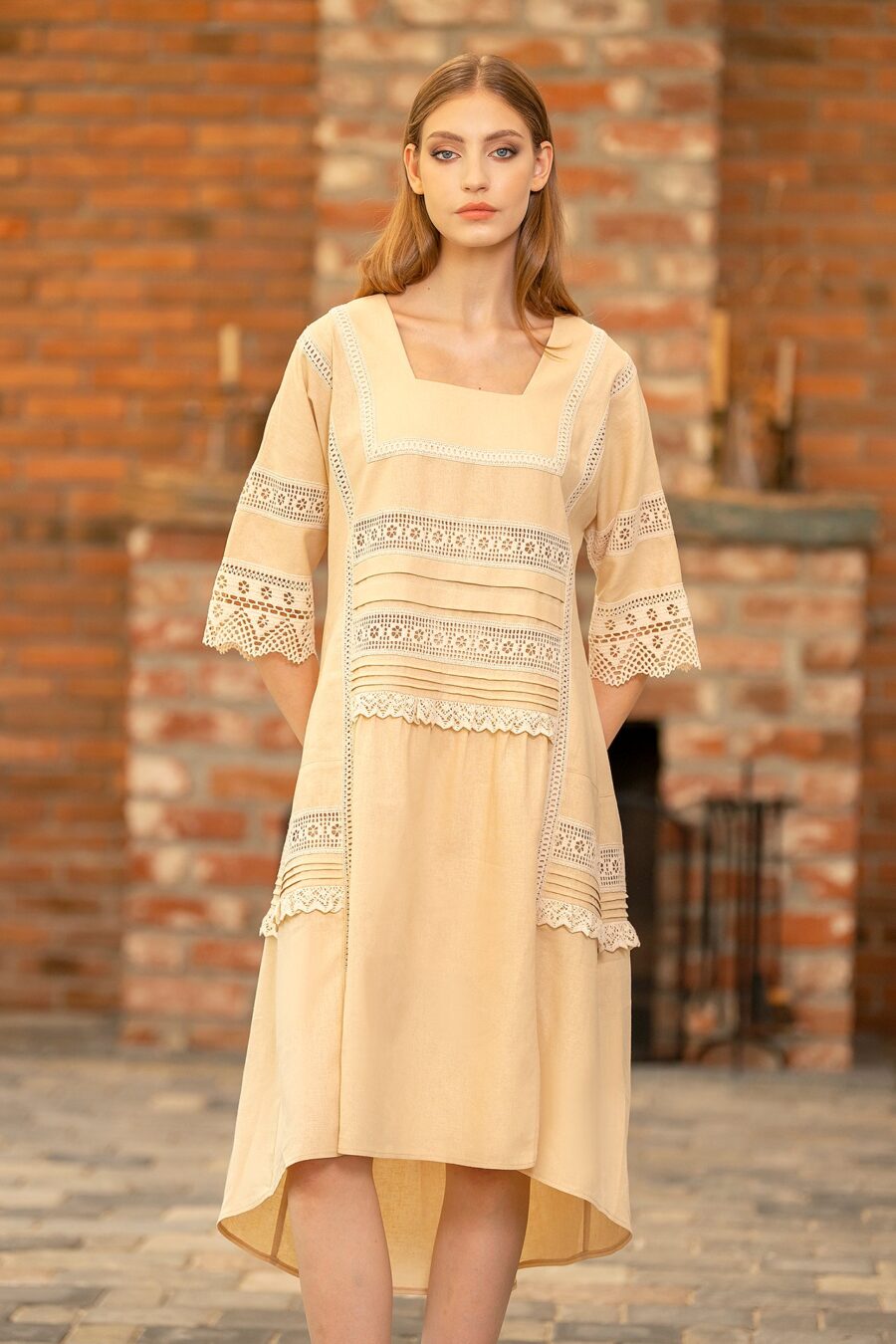 Rochie Crem Din In Si Dantela Traditionala - IIANA