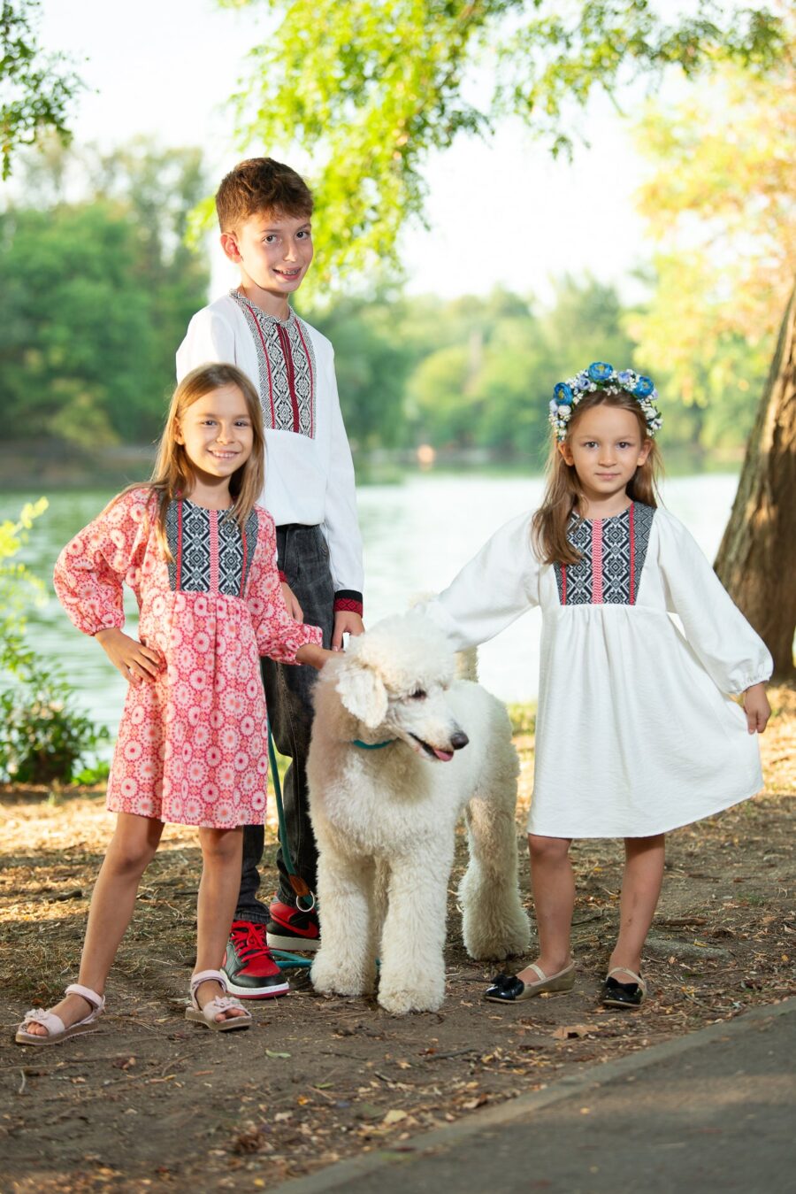 Rochita traditionala fetite Roata Norocului 8 - 15 ani - IIANA