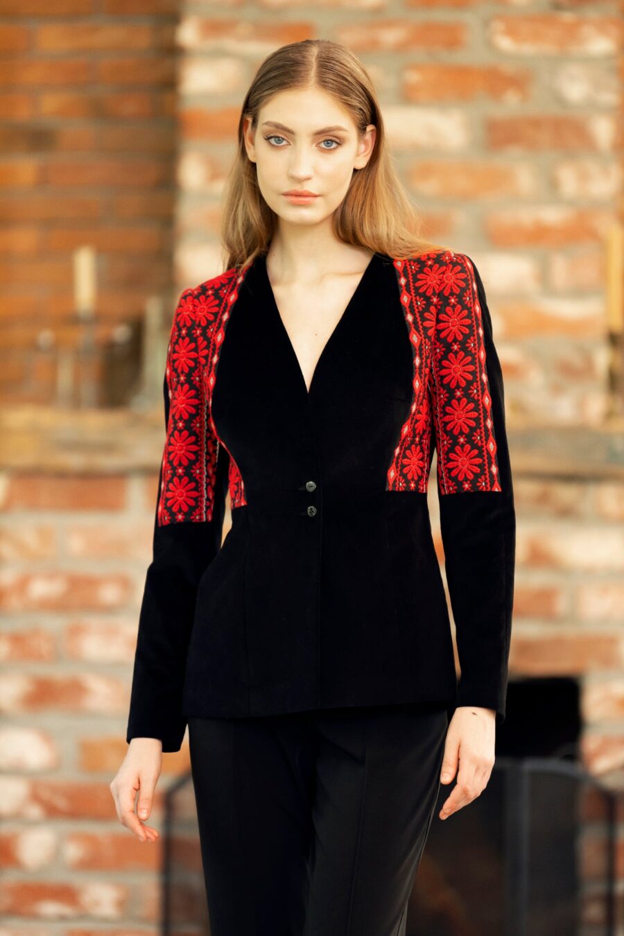 Sacou negru din catifea  cu jacquard folk - IIANA