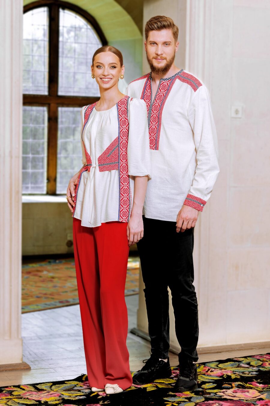 Bluza alba cu pieptar tesut rosu - IIANA