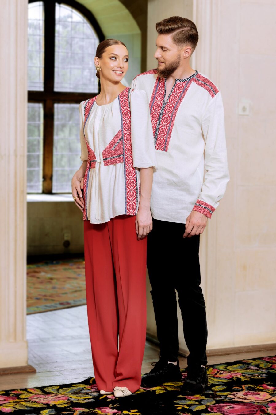Bluza alba cu pieptar tesut rosu - IIANA