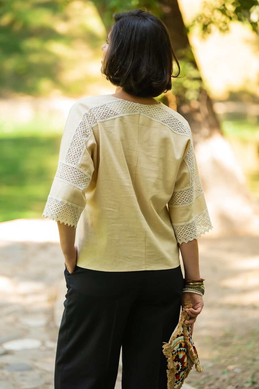 Bluza chimono crem cu dantela traditionala - IIANA