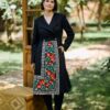 Pardesiu negru din stofa de lana cu fota din jacquard tesut - IIANA