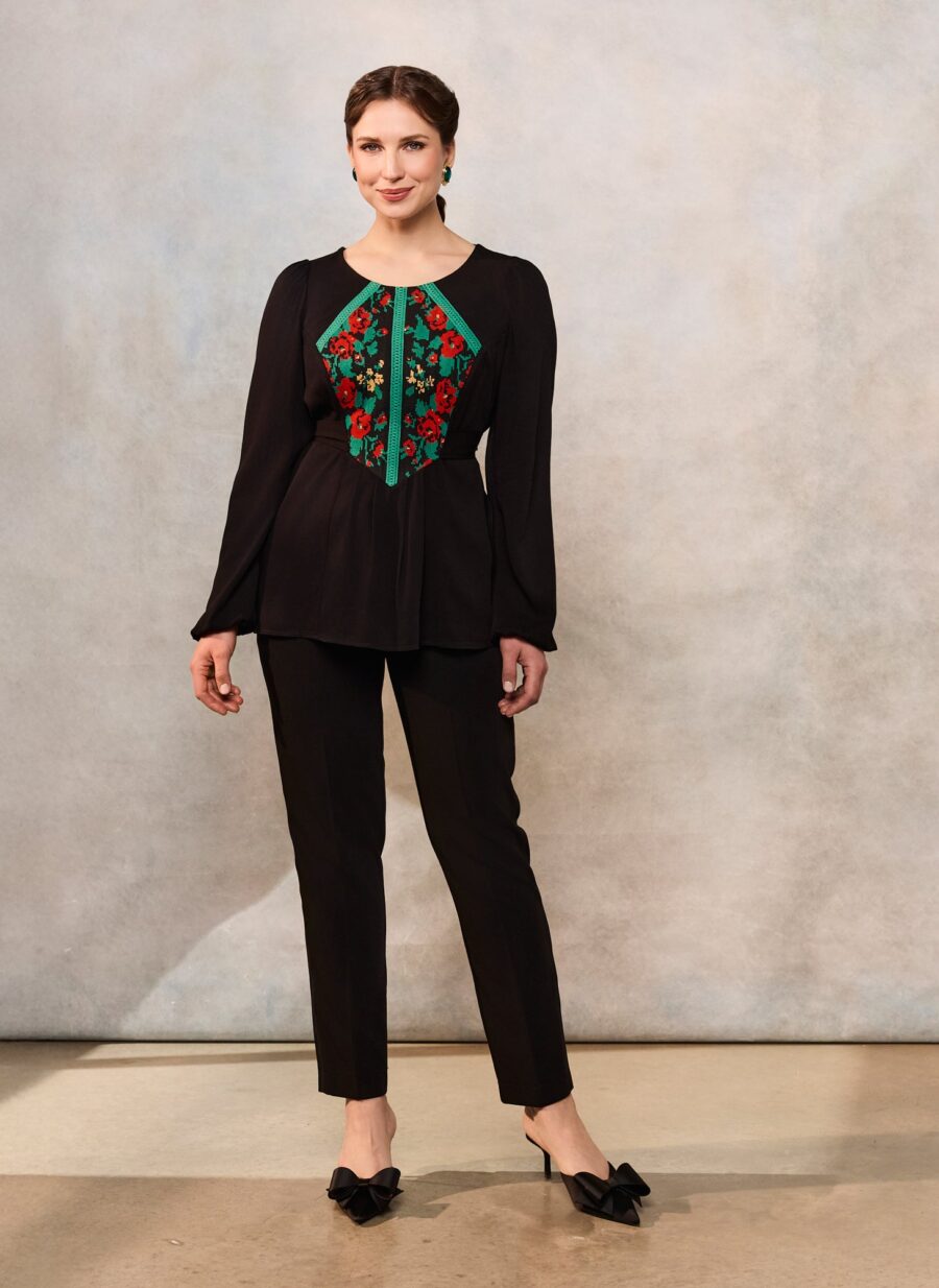 Bluza etno din viscoză neagră și corset românesc din jacquard și dantelă tradițională - IIANA