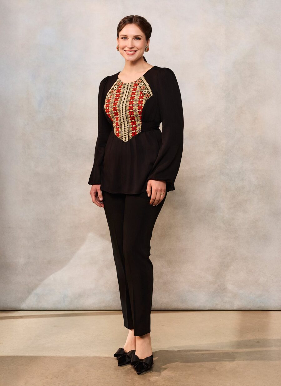 Bluza etno din viscoză neagră și corset românesc din jacquard țesut cu motive tradiționale - IIANA