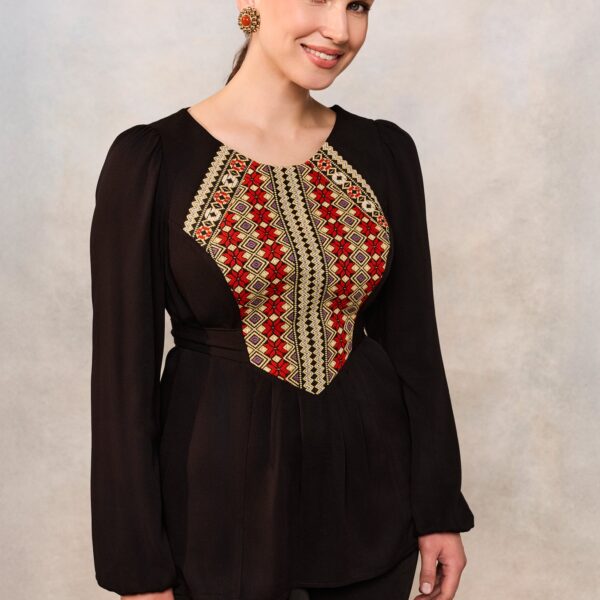 Bluza etno din viscoză neagră și corset românesc din jacquard țesut cu motive tradiționale - IIANA