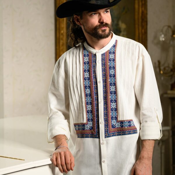 Cămașă stilizată cu vestă din jacquard țesut cu motive tradiționale - IIANA