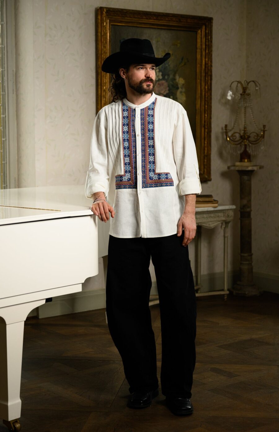 Cămașă stilizată cu vestă din jacquard țesut cu motive tradiționale - IIANA