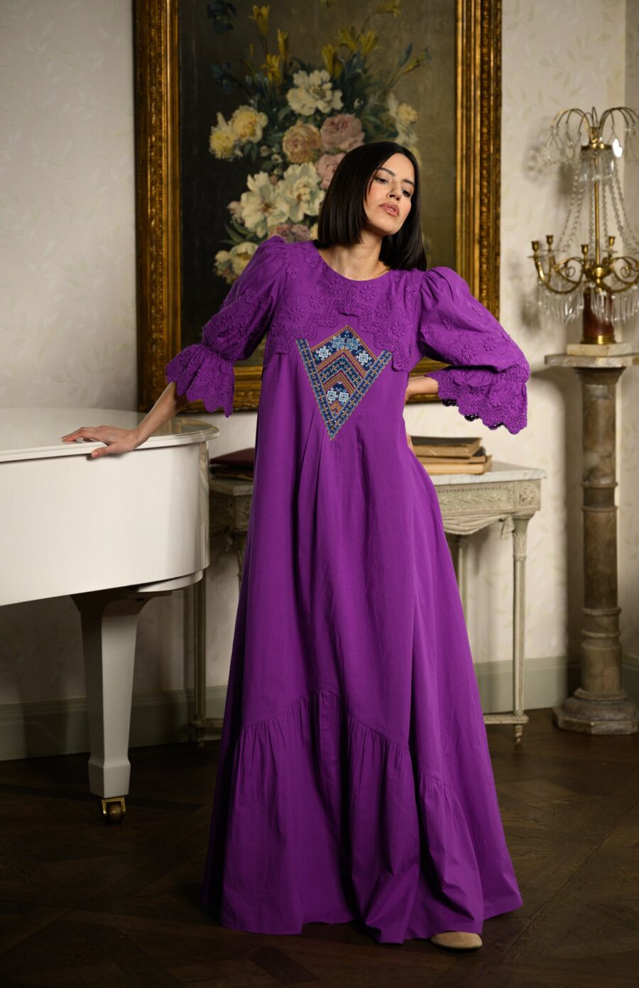 Rochia lungă violet din batist cu jacquard etnic și broderie tridimensională - IIANA