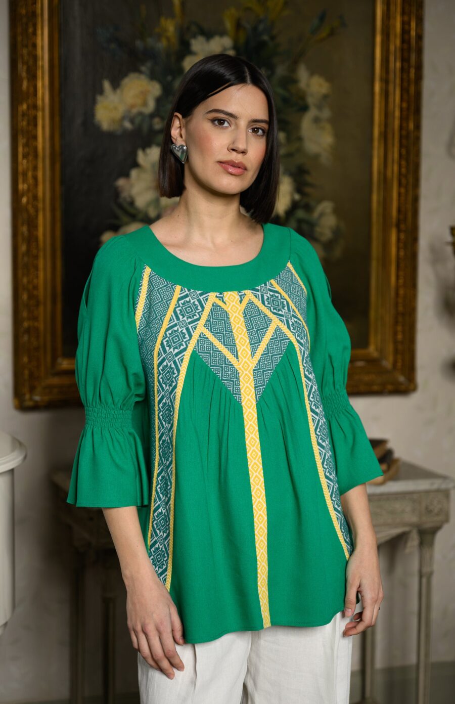 Bluză stilizată din in verde  cu motive tradiționale Veronica - IIANA