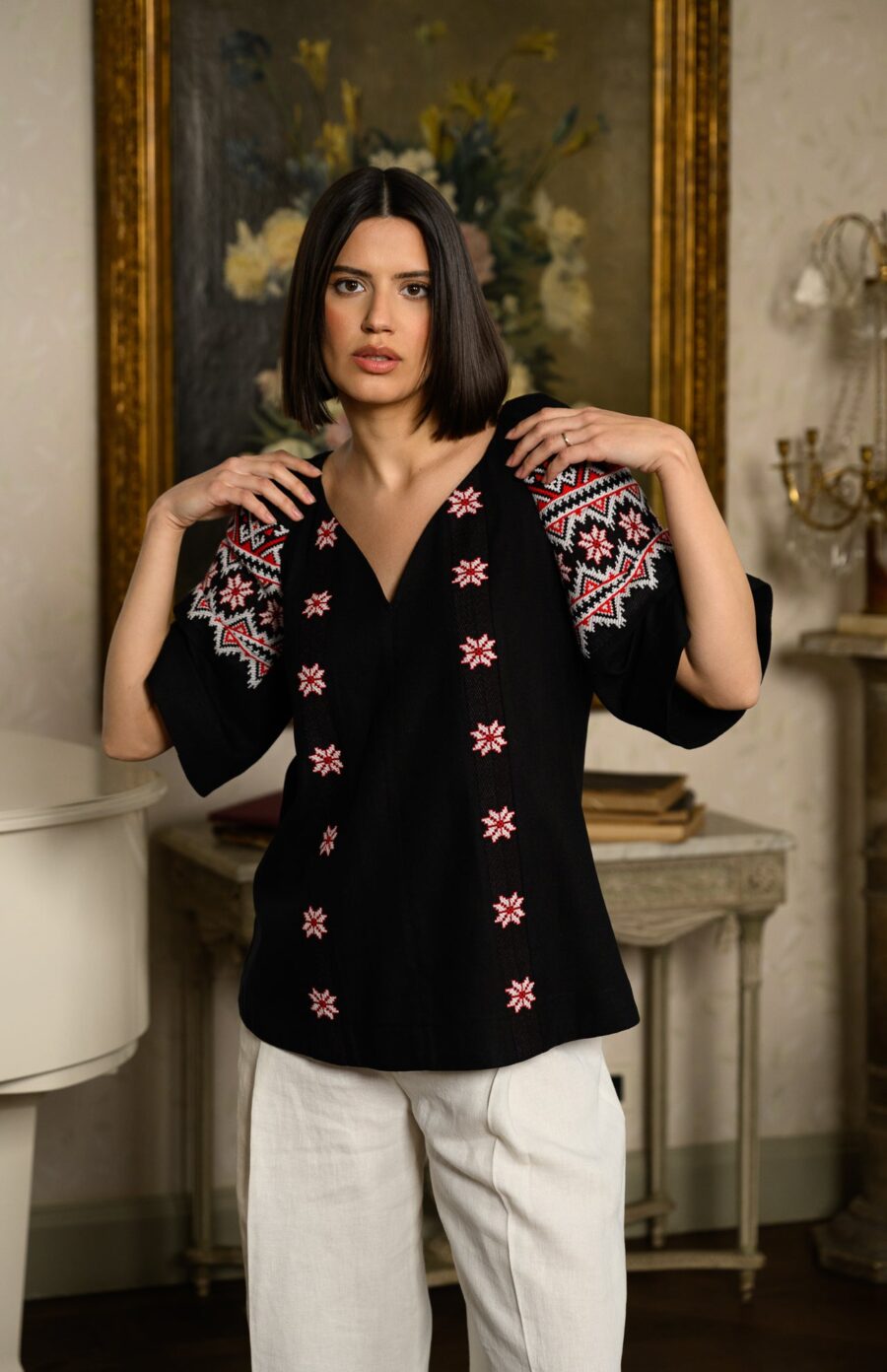 Ie neagră  stilizată din in și jacquard etnic țesut Irina - IIANA