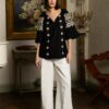 Ie stilizată neagră din in și jacquard etnic țesut Daria - IIANA