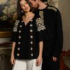 Cămașa stilizată cu cravată și epoleți din jacquard țesut cu motive tradiționale Darius - IIANA