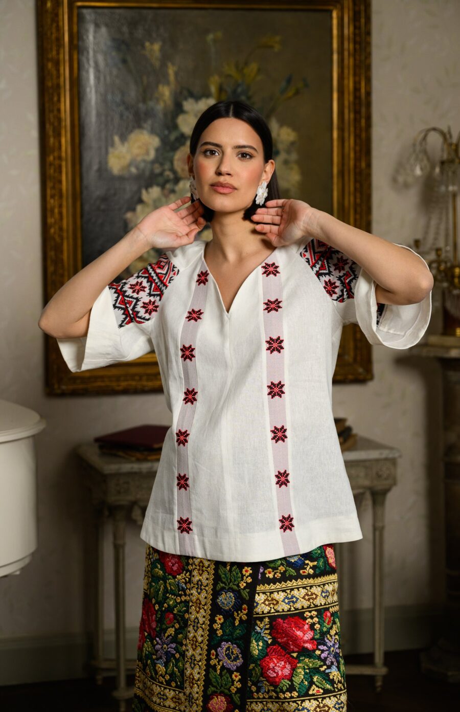 Ie stilizată albă din in și jacquard etnic țesut Camelia - IIANA
