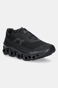 On sneakers CLOUDMONSTER VOID