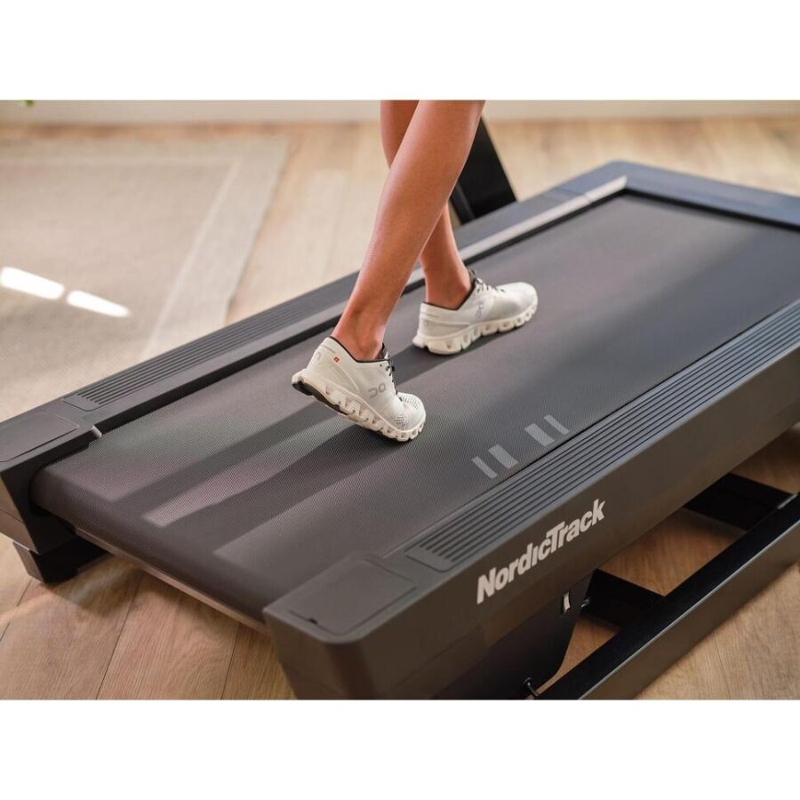 Banda de alergare Nordic Track USA X24 ecran 24 inch pivotant cu inclinatie 40%
