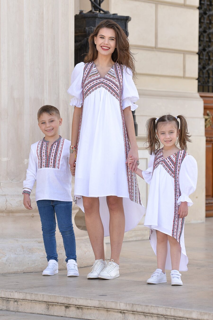 Rochita traditionala fetite Alba Agata 9 luni - 7 ani - IIANA