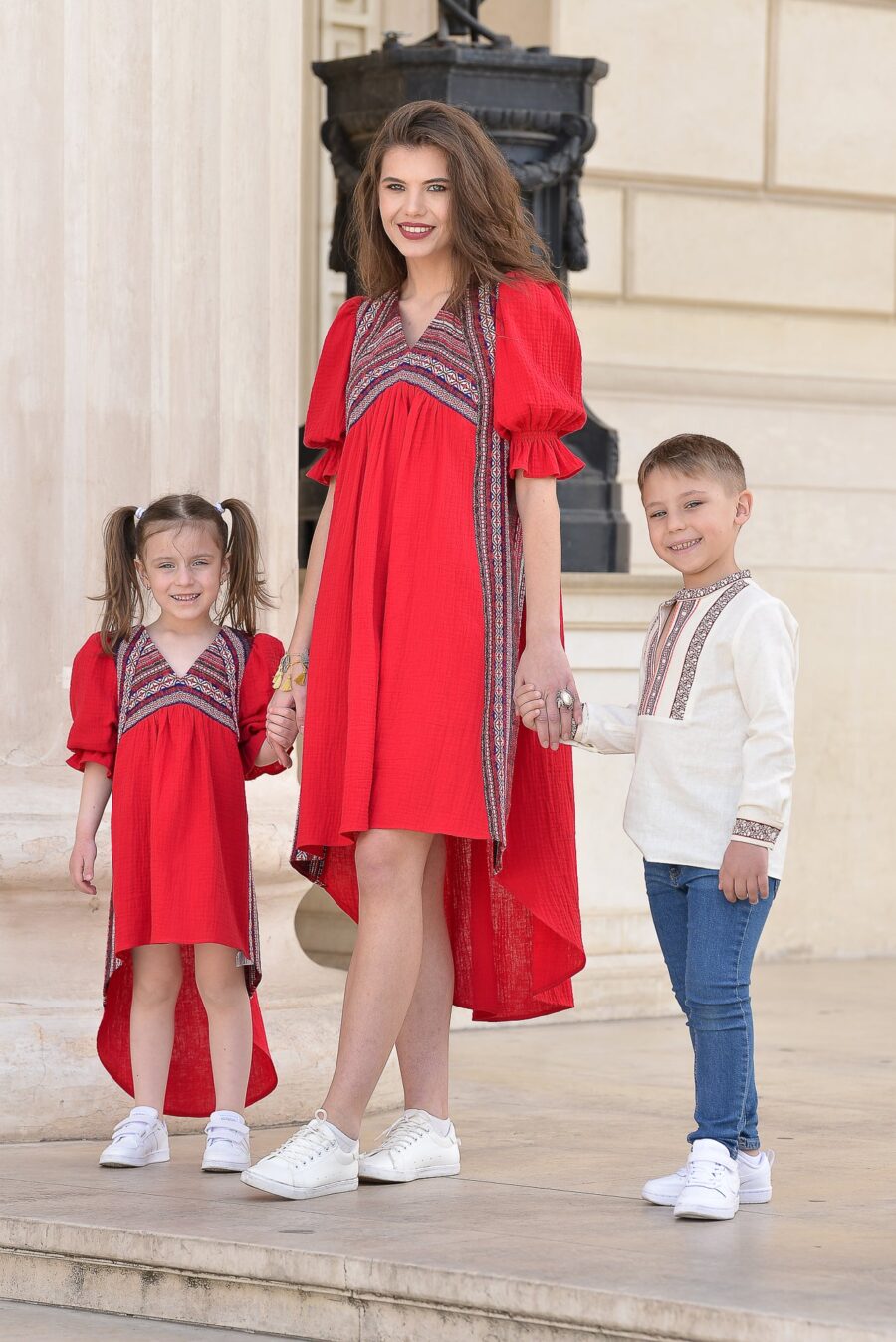 Rochita traditionala fetite Rosie Agata 8 - 15 ani - IIANA