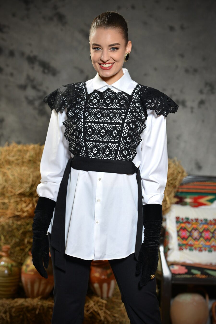 Pieptarul Romanesc din Dantela Traditionala - IIANA