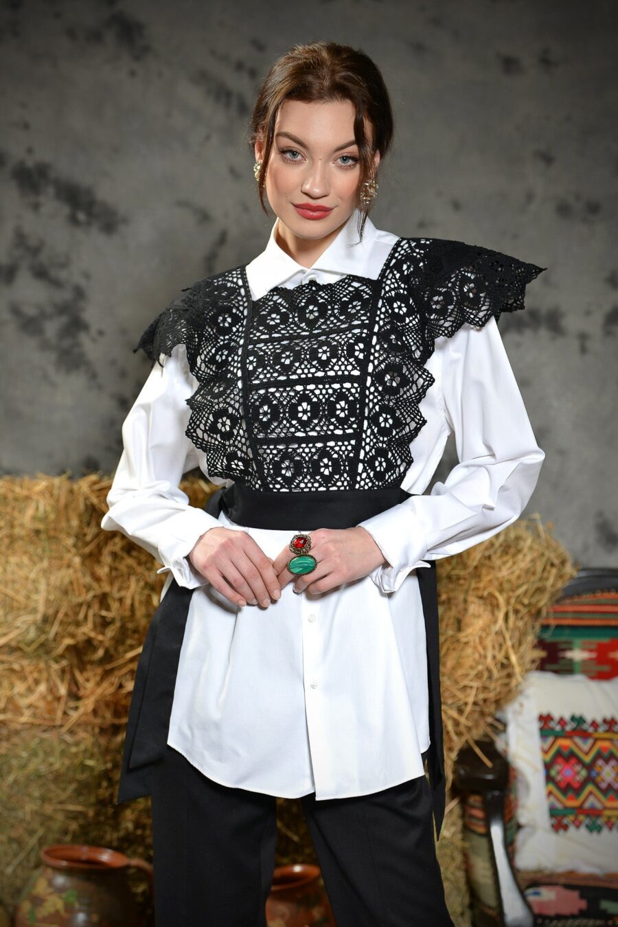 Pieptarul Romanesc din Dantela Traditionala - IIANA